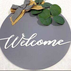 NWOT WELCOME sign with greenery and canvas bow​​​​​​​​​​​​​​​​​